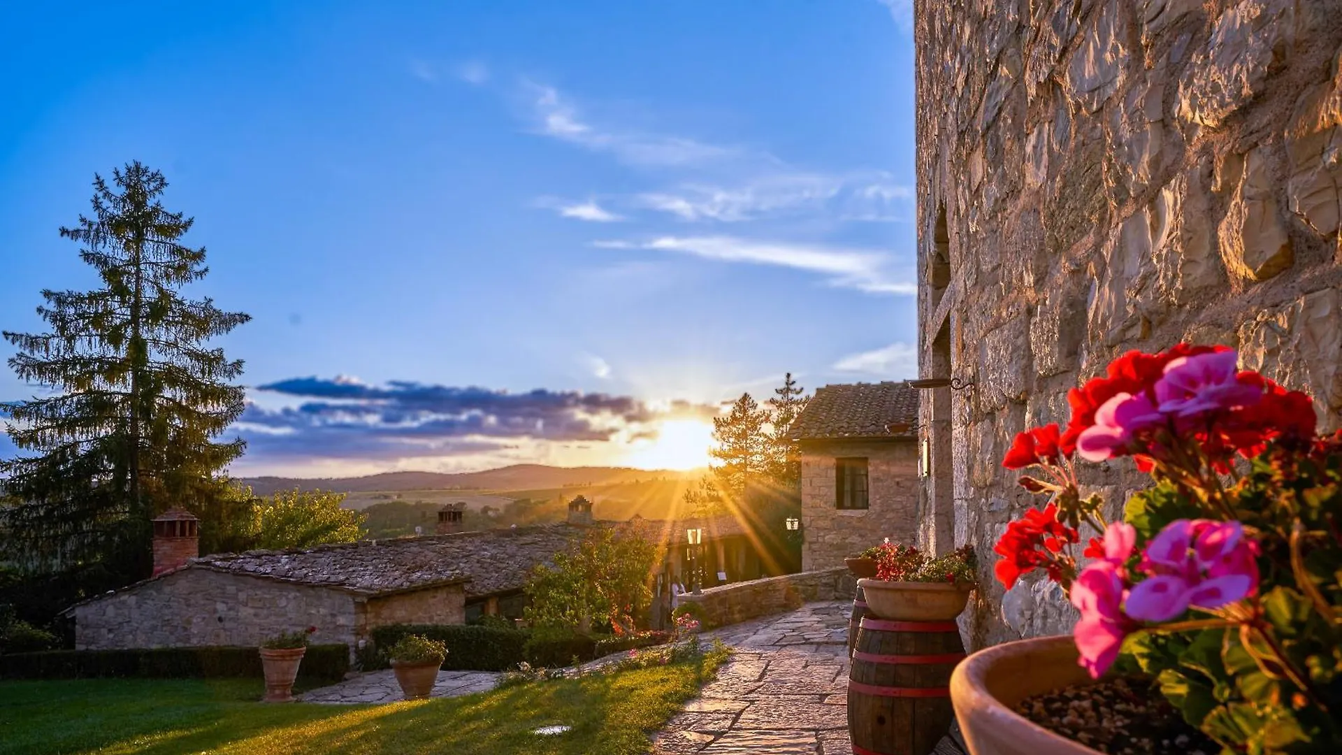 Castello Di Tornano Wine Relais Hotel Gaiole in Chianti 2*,